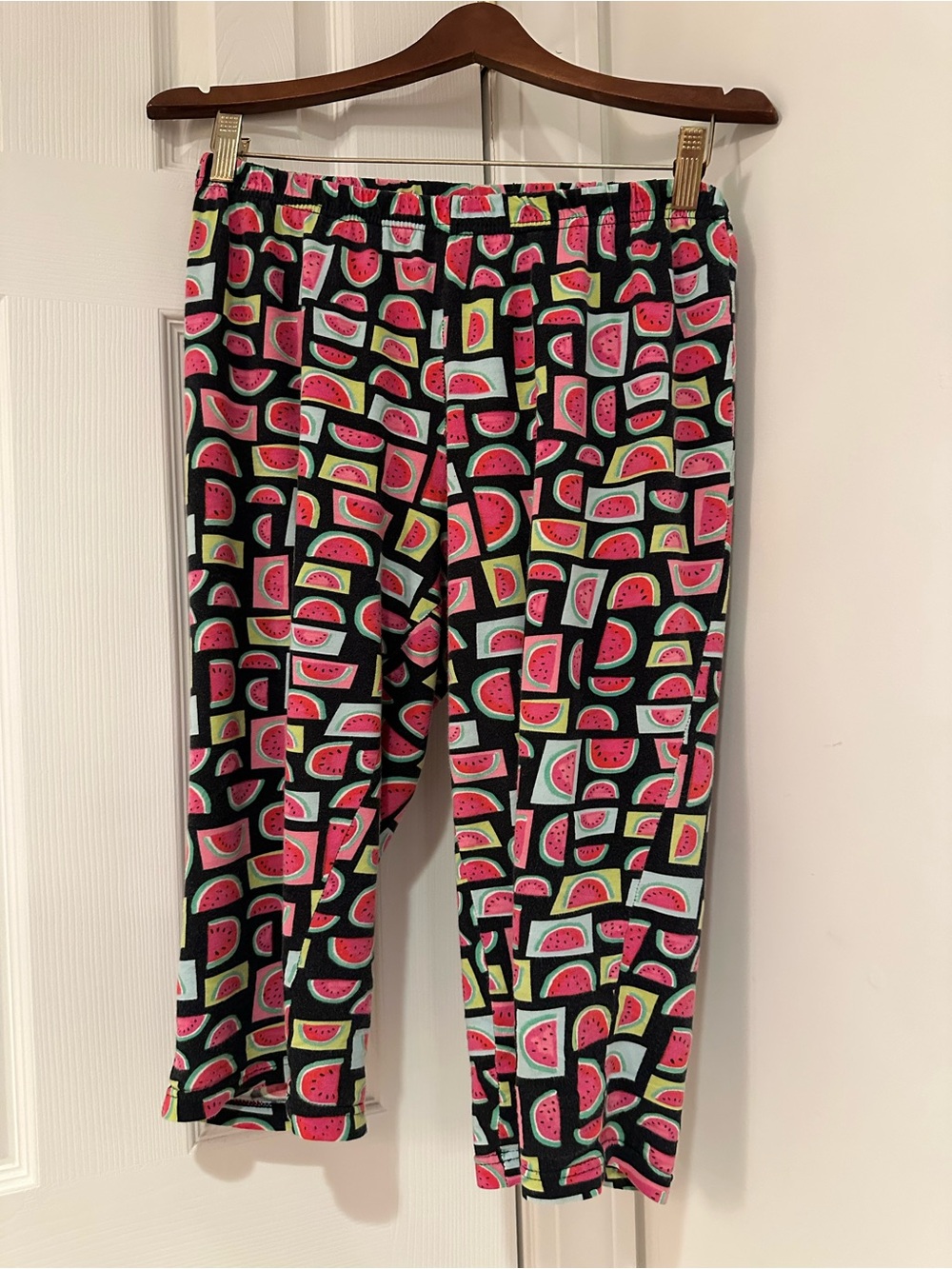 Women’s Well Worn Black Watermelon Print Pajama Capri Pants Size S Leggings